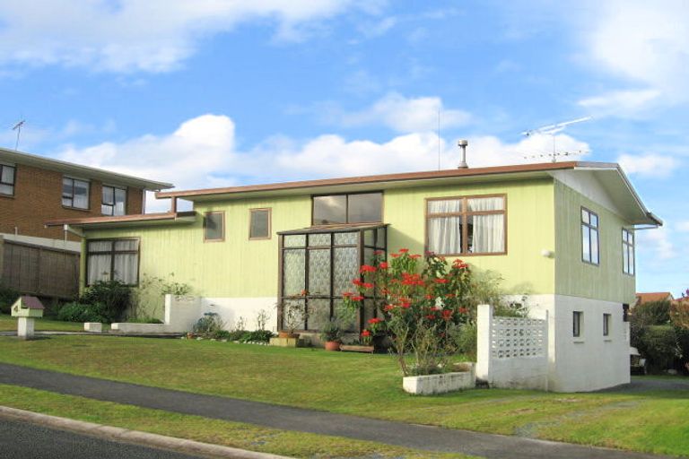 Photo of property in 4 Awatere Place, Snells Beach, 0920