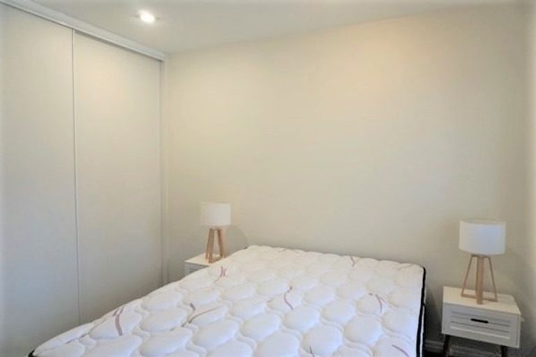 Photo of property in St James Courts, 4/77 Gloucester Street, Christchurch Central, Christchurch, 8013