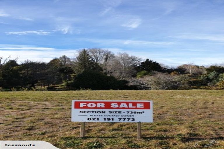 Photo of property in 24 Erlam Place, Matipo Heights, Rotorua, 3015