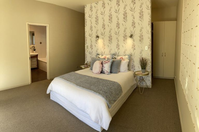 Photo of property in 21 Amoka Crescent, Parklands, Christchurch, 8083