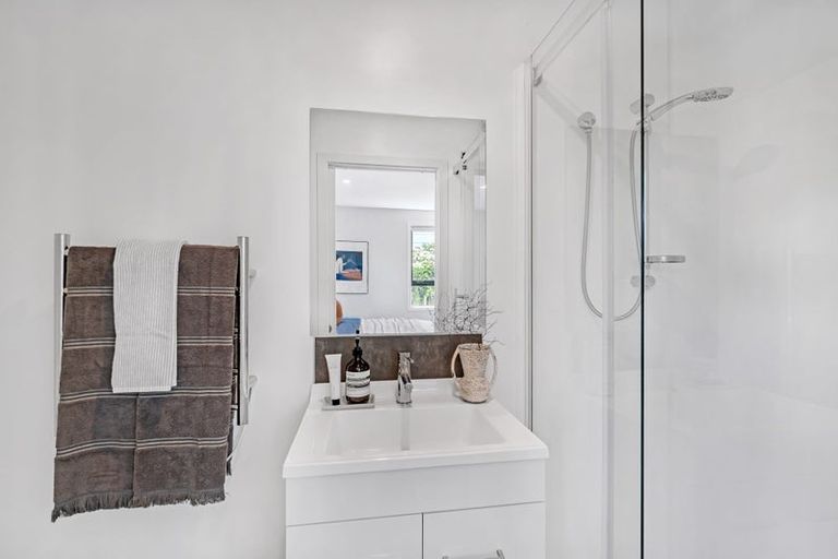 Photo of property in 1/74a Jeffreys Road, Fendalton, Christchurch, 8052