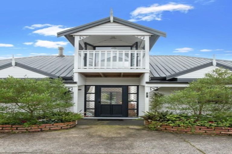 Photo of property in 741a Swanson Road, Swanson, Auckland, 0612