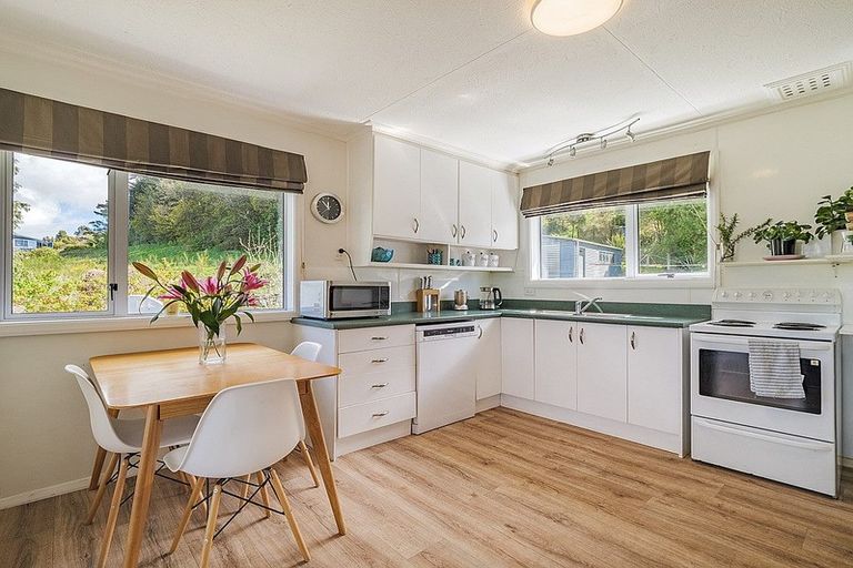 Photo of property in 3 Stephen Street, Halfway Bush, Dunedin, 9010