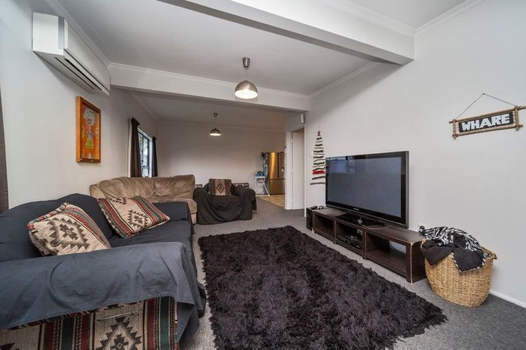 Photo of property in 240 Saint Aubyn Street, New Plymouth, 4310