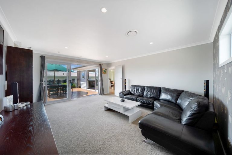 Photo of property in 121 Wellington Street, Pukekohe, 2120