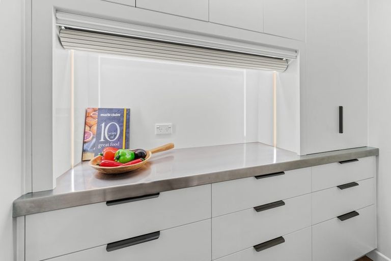 Photo of property in 25b Dolphin Parade, Bell Block, New Plymouth, 4312