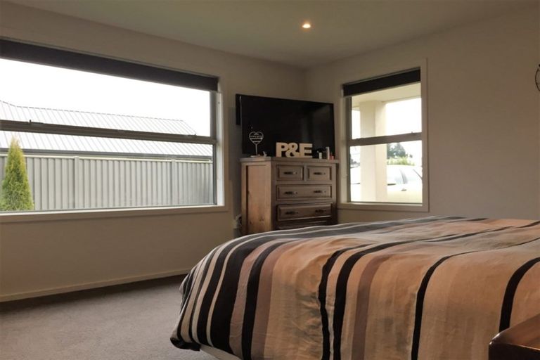 Photo of property in 10 William James Close, Mosgiel, 9024