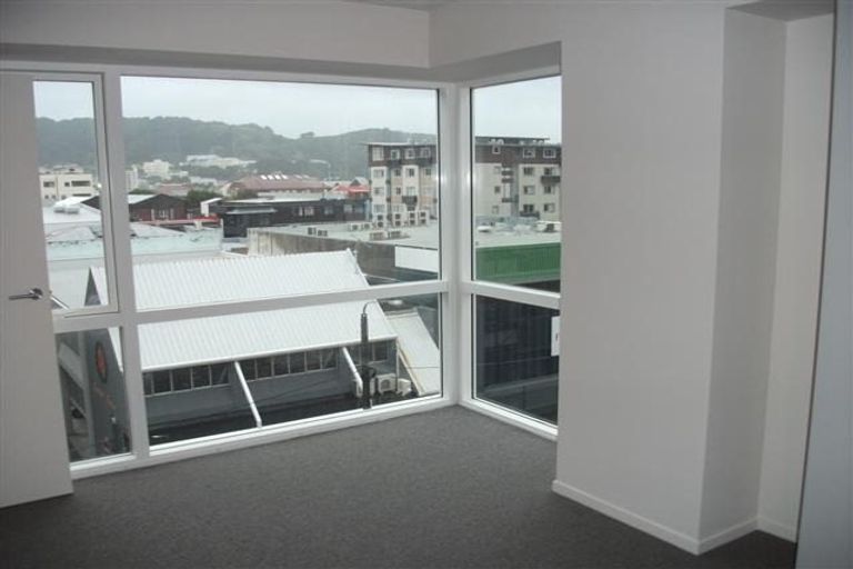 Photo of property in The Peak Apartments, 705/170 Taranaki Street, Te Aro, Wellington, 6011
