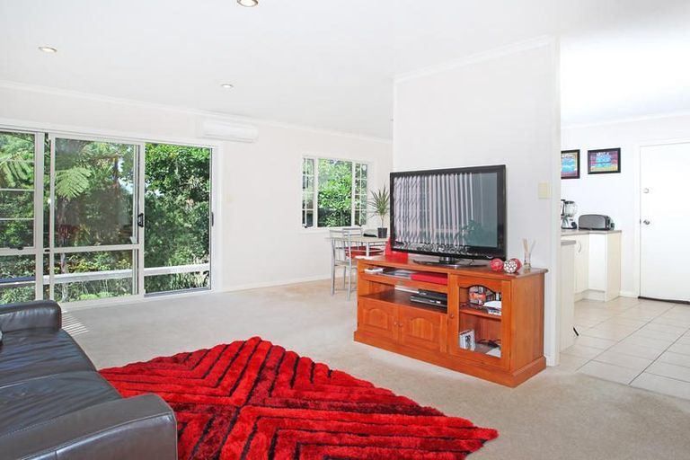 Photo of property in 32a Cutler Street, New Lynn, Auckland, 0600
