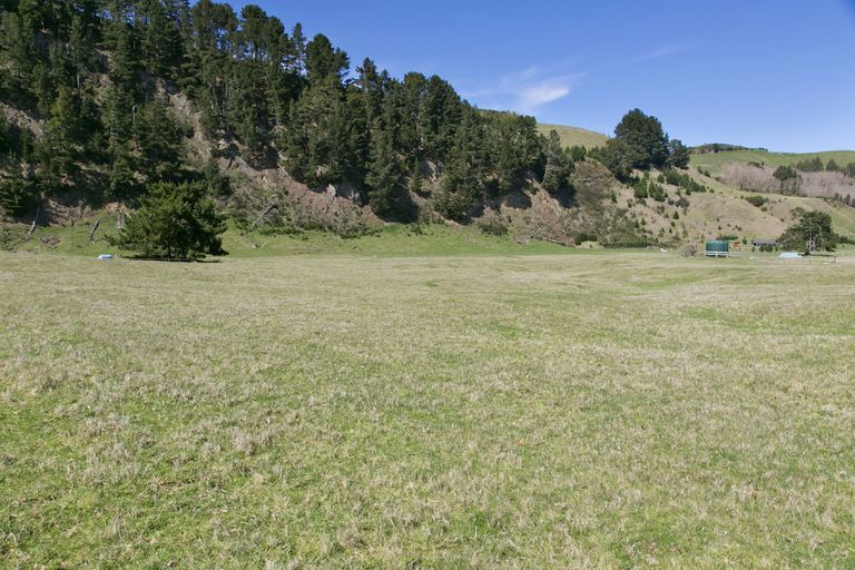 Photo of property in 837 Tukairangi Road, Acacia Bay, Taupo, 3385