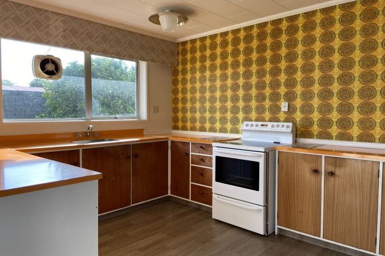 Photo of property in 16 Huatoki Street, Vogeltown, New Plymouth, 4310