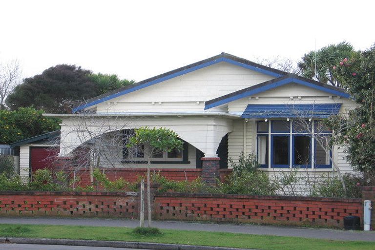 Photo of property in 18 Karaka Street, Hokowhitu, Palmerston North, 4410