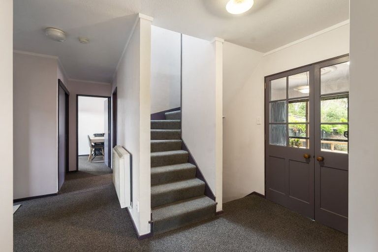 Photo of property in 20 Springdale Grove, Fitzherbert, Palmerston North, 4410