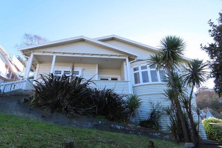 Photo of property in 16 Grosvenor Terrace, Thorndon, Wellington, 6011