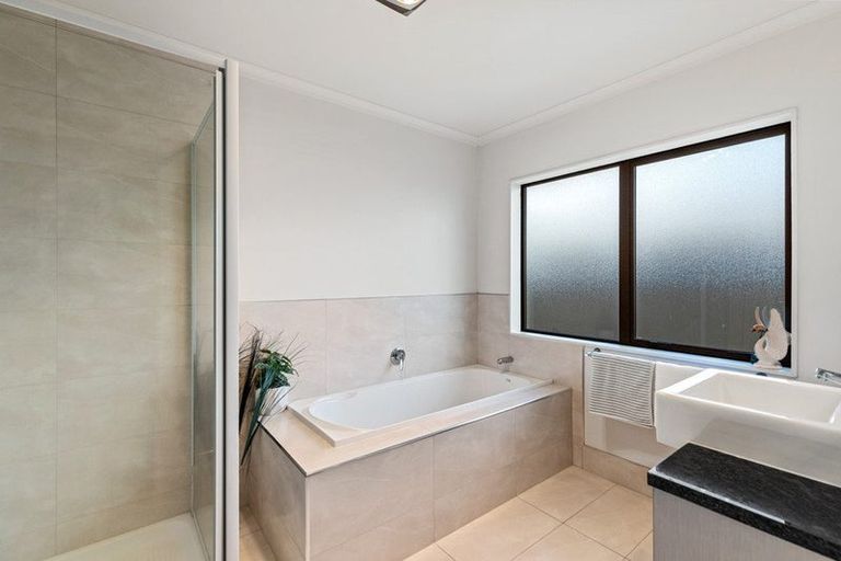 Photo of property in 14 Viking Lane, Flagstaff, Hamilton, 3210