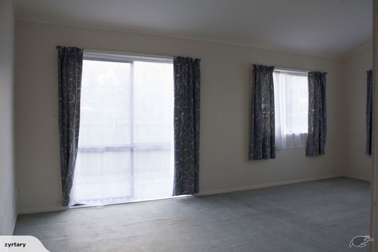 Photo of property in 33a Findlay Street, Tawa, Wellington, 5028