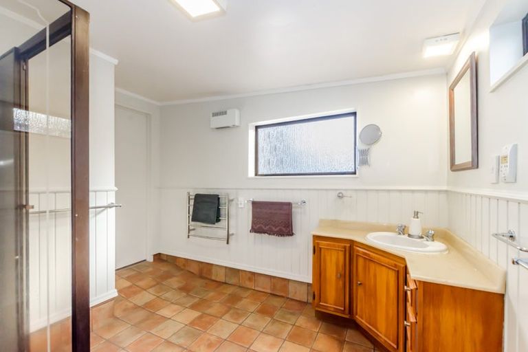 Photo of property in 36 Moana Road, Paraparaumu, 5032