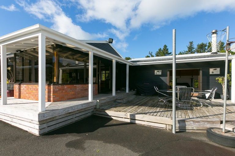 Photo of property in 113 Veale Road, Ridgewood, New Plymouth, 4371