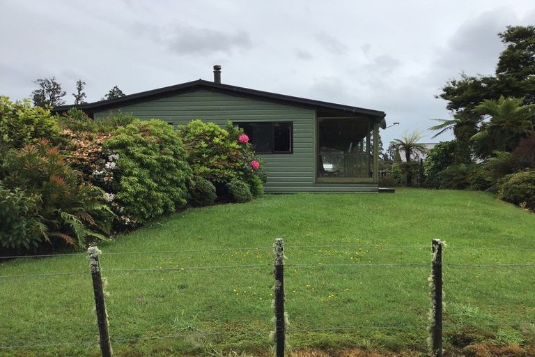 Photo of property in 2 Opuka Place, Haast, 7886