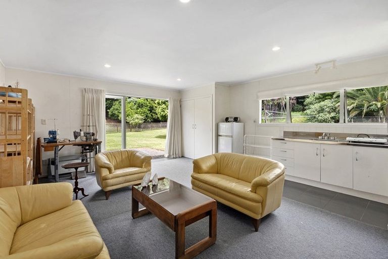 Photo of property in 105 Yorke Road, Haruru, 0204