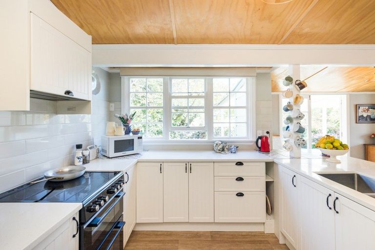 Photo of property in 89 Bridge Street, Bulls, 4818