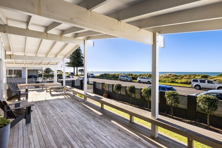 Photo of property in 185 Marine Parade, Mount Maunganui, 3116