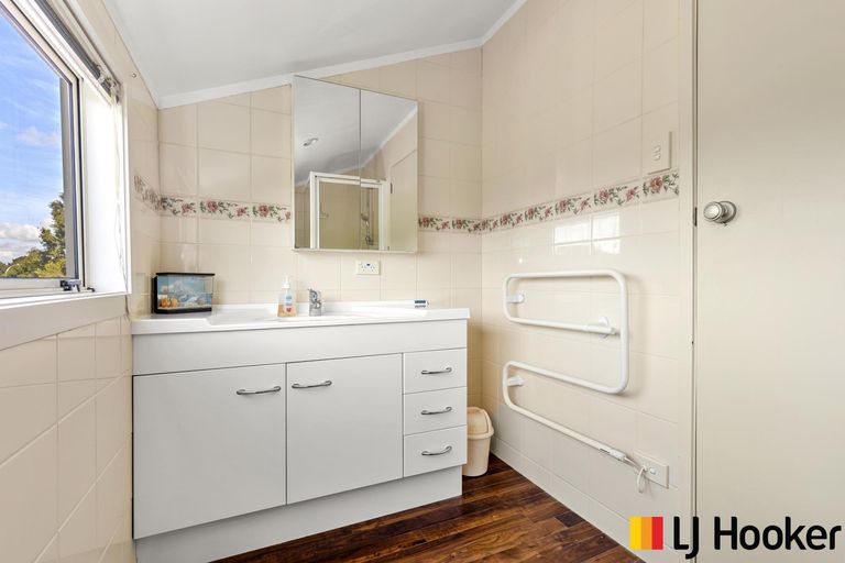 Photo of property in 12 Carnoustie Drive, Wattle Downs, Auckland, 2103