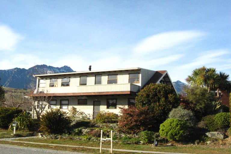Photo of property in 29 Oregon Drive, Kelvin Heights, Queenstown, 9300
