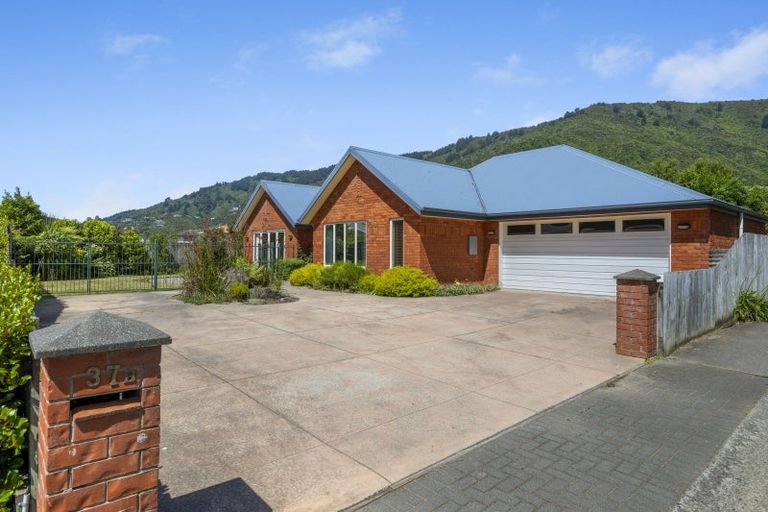 Photo of property in 37b Beach Road, Waikawa, Picton, 7220