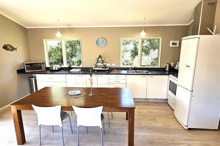 Photo of property in 618 Matarangi Drive, Matarangi, Whitianga, 3592