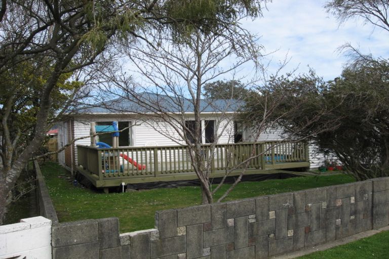Photo of property in 15 Bythell Street, Wainuiomata, Lower Hutt, 5014