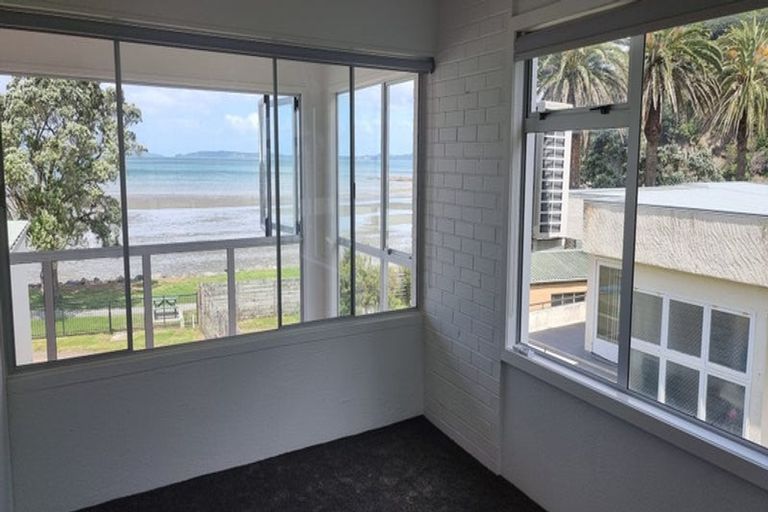 Photo of property in 8/55 Waiwera Road, Waiwera, Orewa, 0994