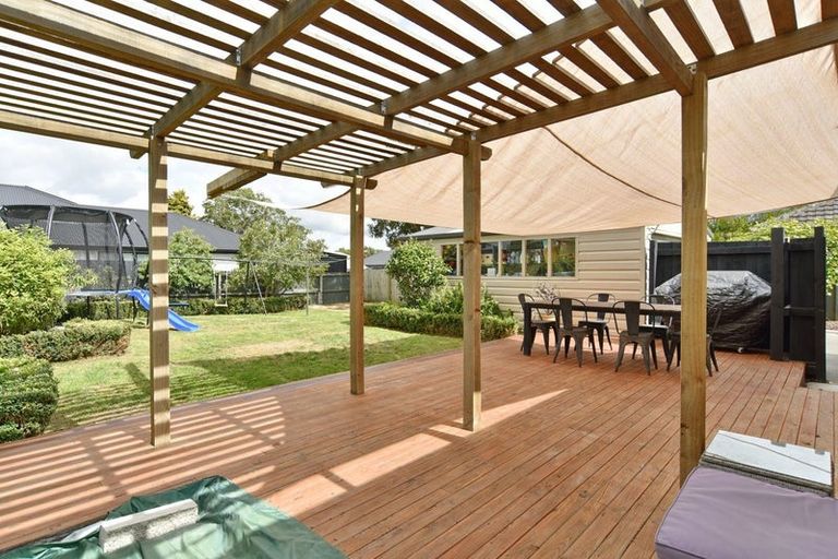 Photo of property in 187 Burwood Road, Burwood, Christchurch, 8083