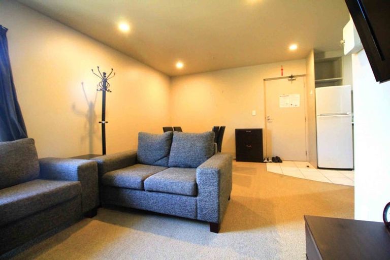Photo of property in 2i/10 Crown Lynn Place, New Lynn, Auckland, 0600