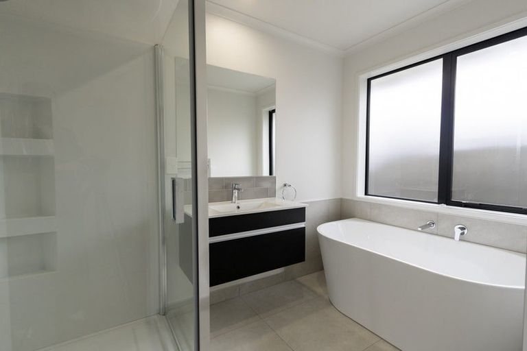 Photo of property in 16a Kereruu Street, Cambridge, 3434