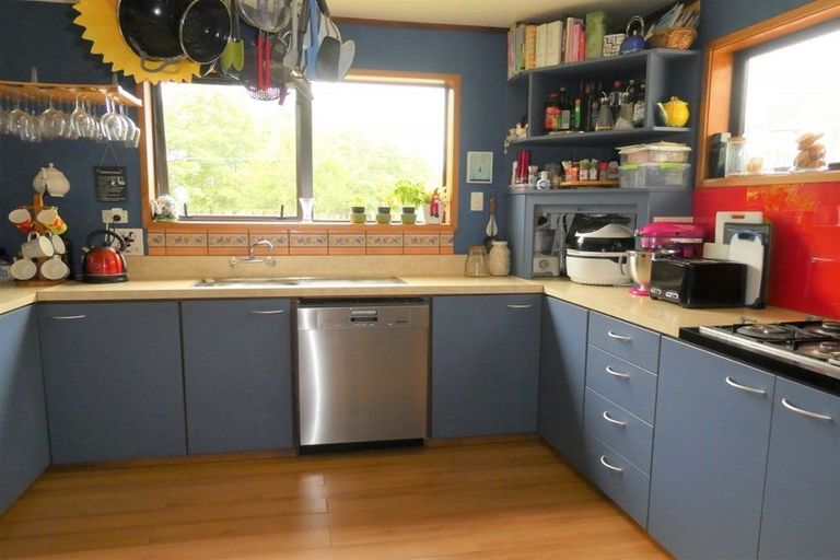 Photo of property in 30 Golf Links Road, Kaiata, Greymouth, 7805
