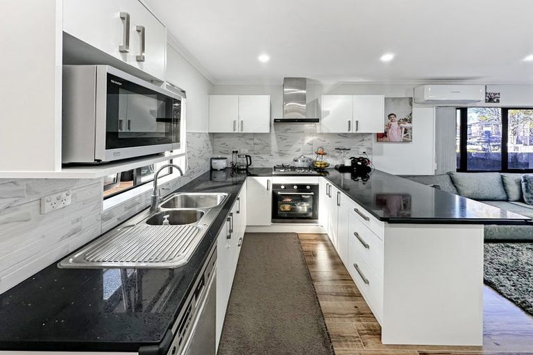 Photo of property in 17a Kerrydale Road, Manurewa, Auckland, 2102