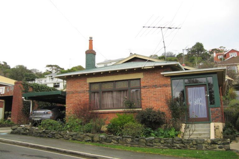 Photo of property in 16 Motu Street, Saint Clair, Dunedin, 9012