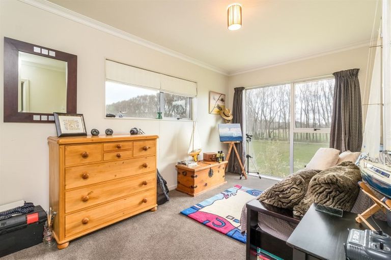 Photo of property in 211 Cashmere Road, Hoon Hay, Christchurch, 8025