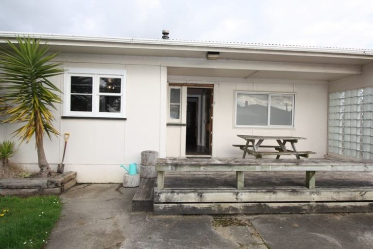 Photo of property in 10 Fairs Road, Milson, Palmerston North, 4414