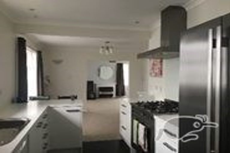 Photo of property in 19 Victoria Street, Ebdentown, Upper Hutt, 5018