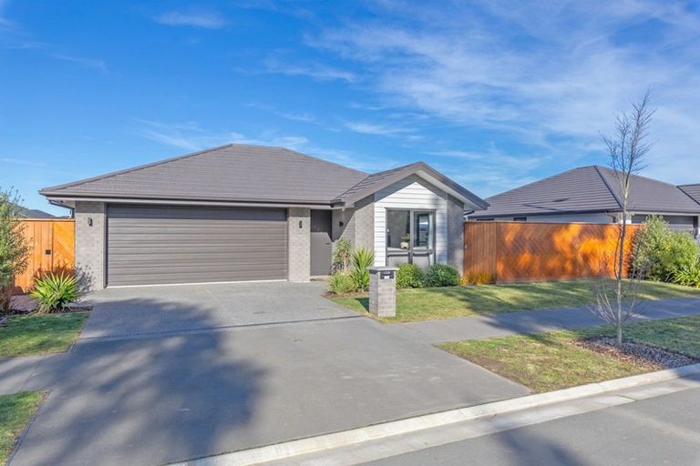 Photo of property in 128 Broadlands Drive, Rolleston, 7615