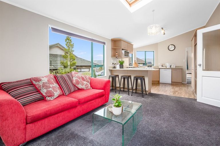 Photo of property in 68 Peterhouse Street, Tawa, Wellington, 5028