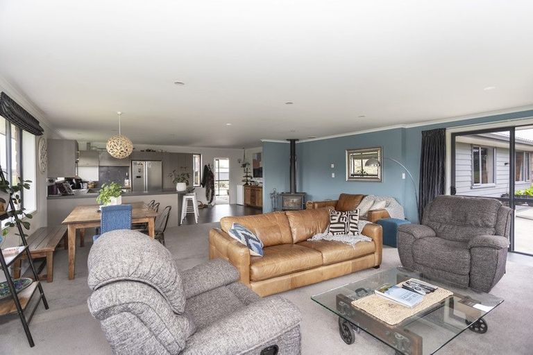 Photo of property in 22 Trailview Lane, Weston, Oamaru, 9401