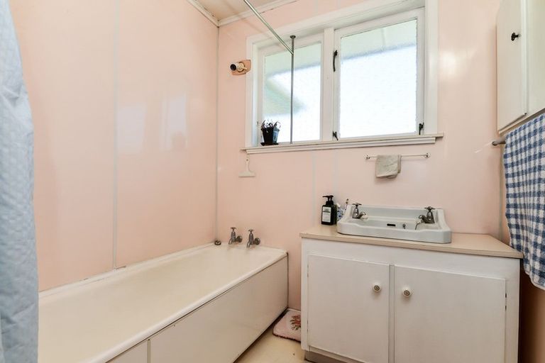 Photo of property in 68 Lewis Street, Glenview, Hamilton, 3206