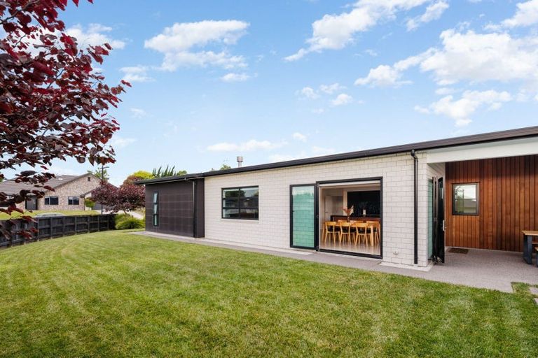 Photo of property in 13 Glaisdale Crescent, Flagstaff, Hamilton, 3210