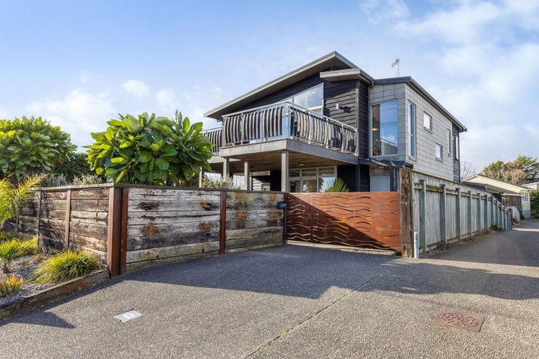 Photo of property in 20b Wharemauku Road, Raumati Beach, Paraparaumu, 5032