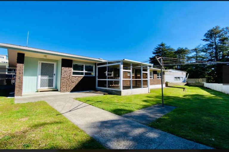 Photo of property in 12 Pentland Place, Highlands Park, New Plymouth, 4312