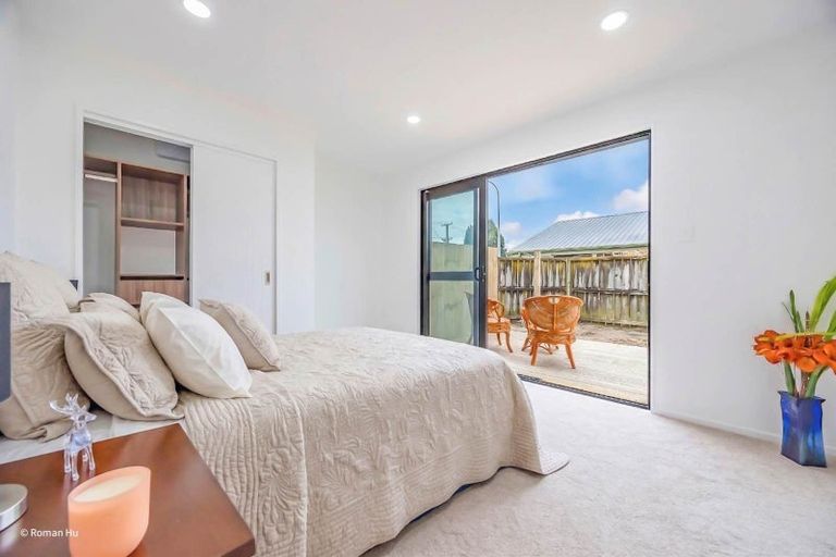 Photo of property in 1b Edwards Avenue, Henderson, Auckland, 0610