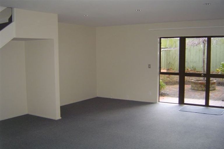 Photo of property in 10 George Street, Thorndon, Wellington, 6011